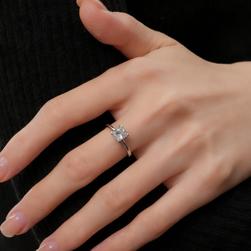 Deino Beloved Diamond Ring