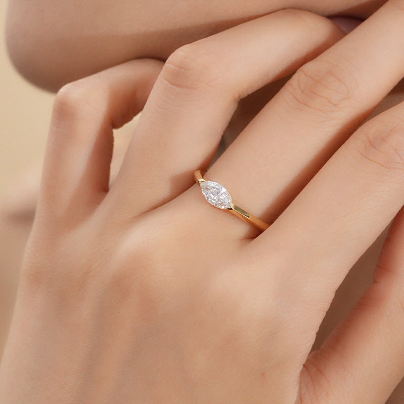Deino Sunlit Dimond Ring